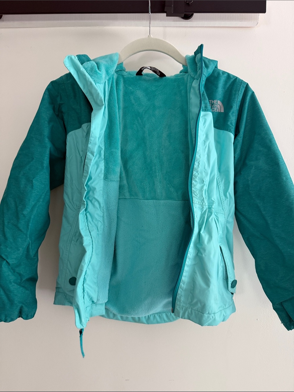 The North Face Girls' Fleece Lined Raincoat - Picture 3 of 5